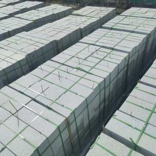 马鞍山 芝麻白1.8公分火烧300*600地铺，清仓大甩卖