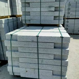 马鞍山 芙蓉白花岗岩路沿石、平石尺寸标准，色泽均匀