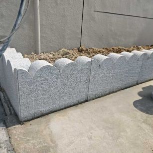 马鞍山 芝麻白花岗岩花边石铺装效果图