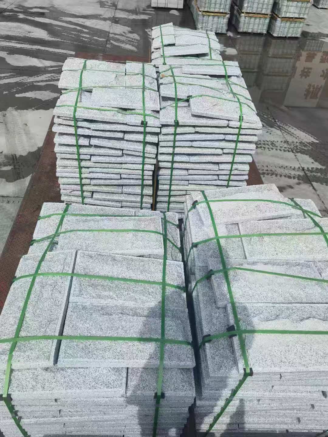 马鞍山 芝麻白蘑菇石装车出货