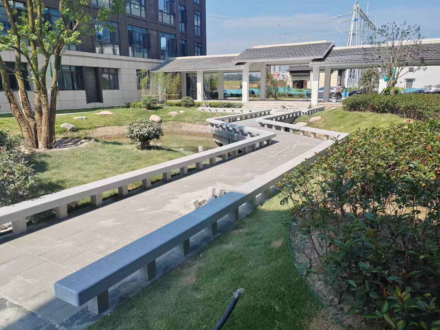 马鞍山 芝麻灰小区坐凳&栏杆安装效果